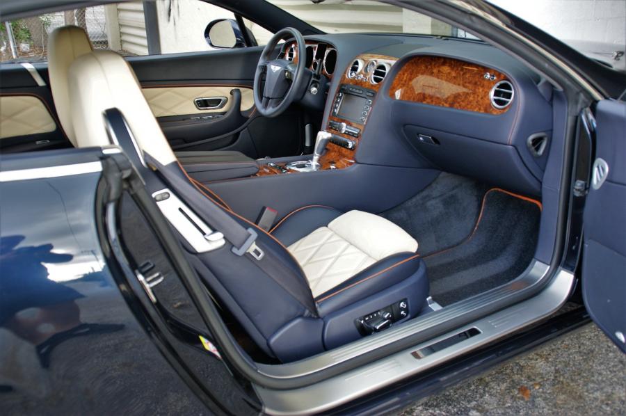 Интерьер Bentley Continental GT Series 51 2010 года  (фото 52 из 67)